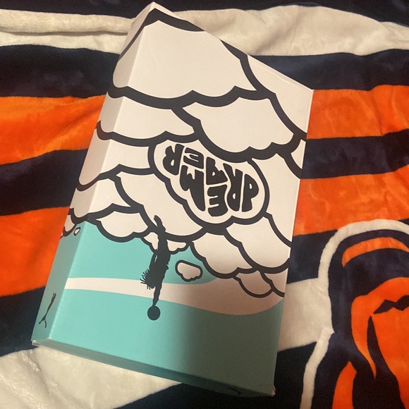 First jcole basketball shoes that dropped. Size Mens 10.5. Multi color - Picture 6 of 7